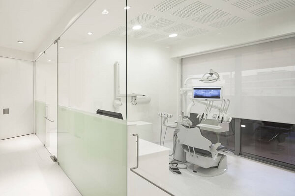 lisbon-pedra-silva-architects-dental-clinic